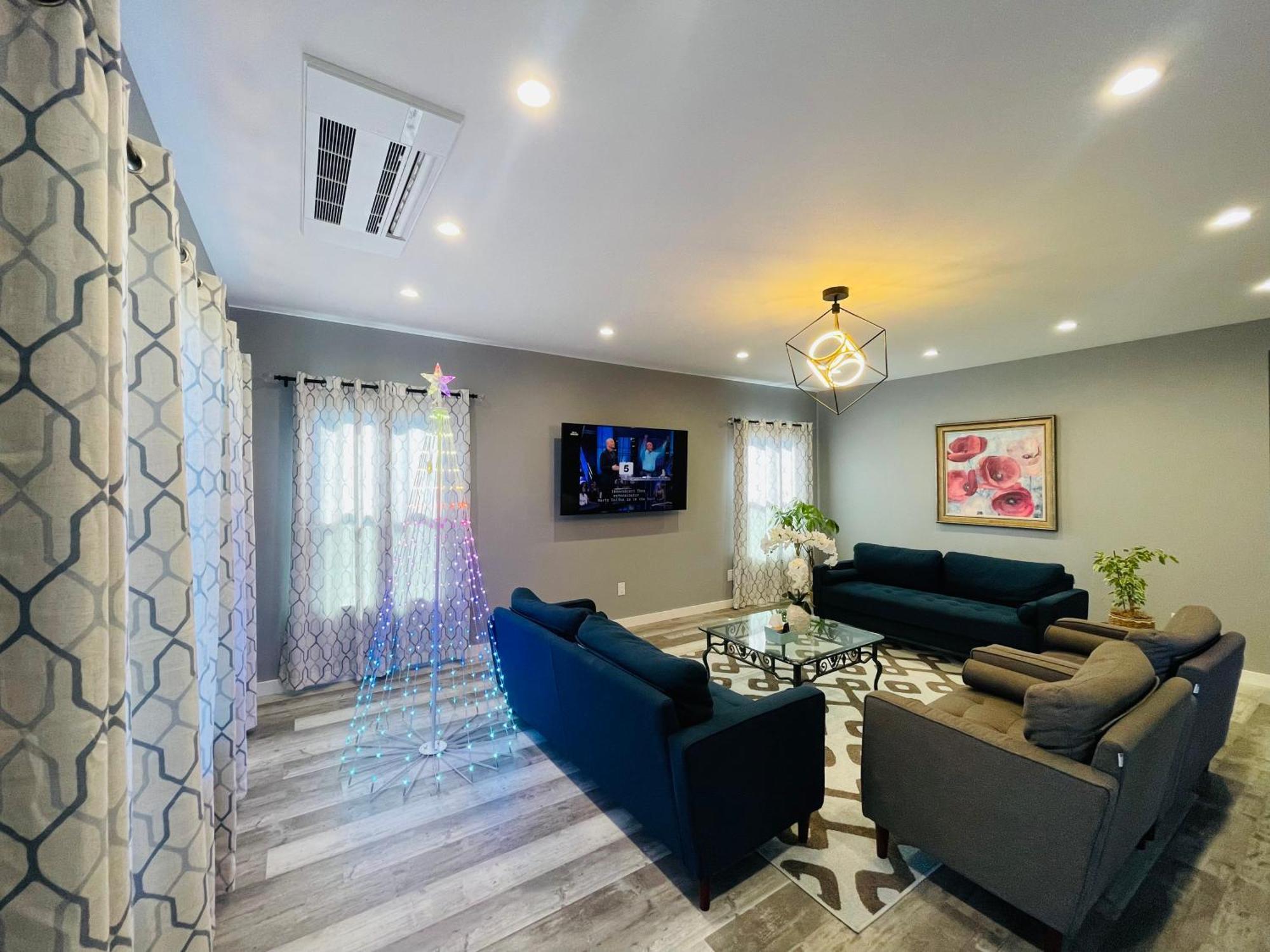 Green Lake 1St Line Home A With Central Air Conditioners Сиэтл Экстерьер фото
